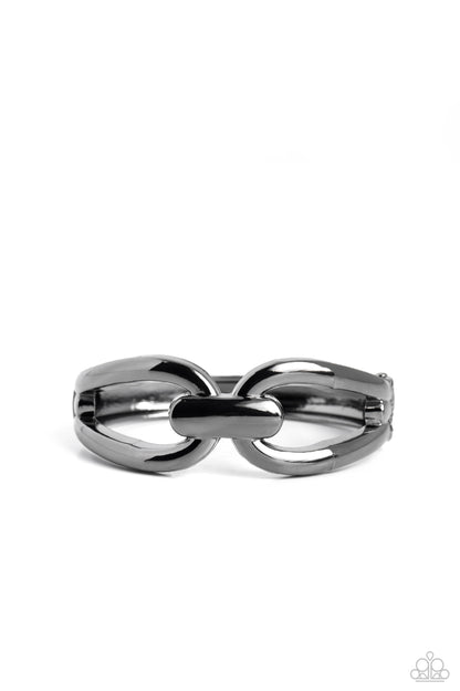 Mechanic Masquerade - black - Paparazzi bracelet