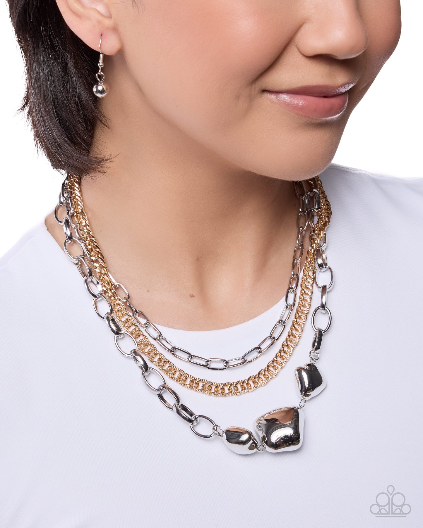 Mega Musings - silver - Paparazzi necklace