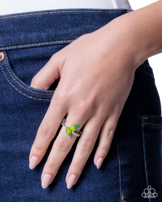 Mermaid Moment - green - Paparazzi ring
