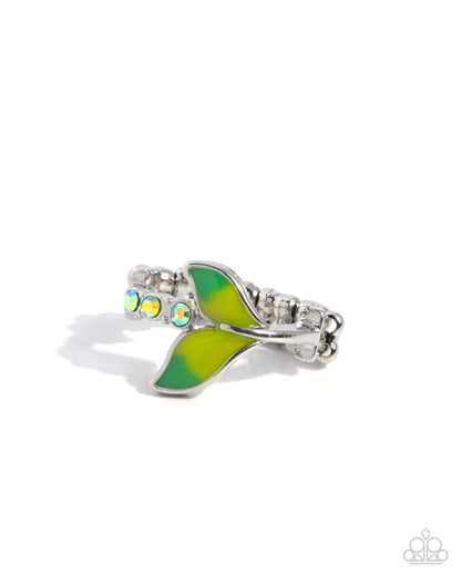 Mermaid Moment - green - Paparazzi ring