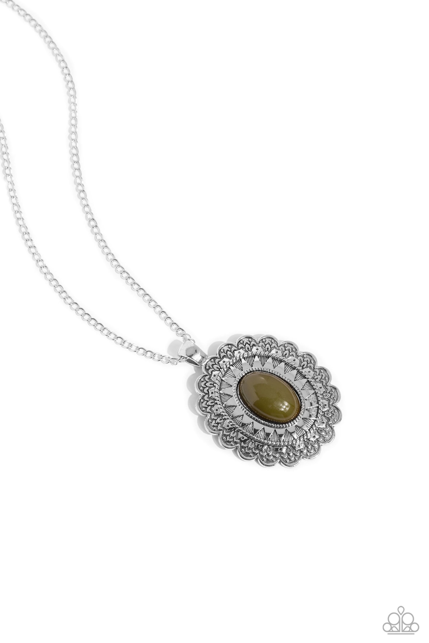Mesa Medallion - green - Paparazzi necklace
