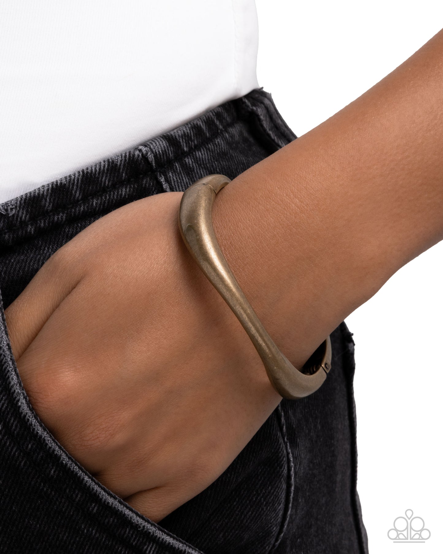 Metallic Main Attraction - brass - Paparazzi bracelet