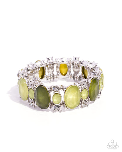 Moderate Moment - green - Paparazzi bracelet