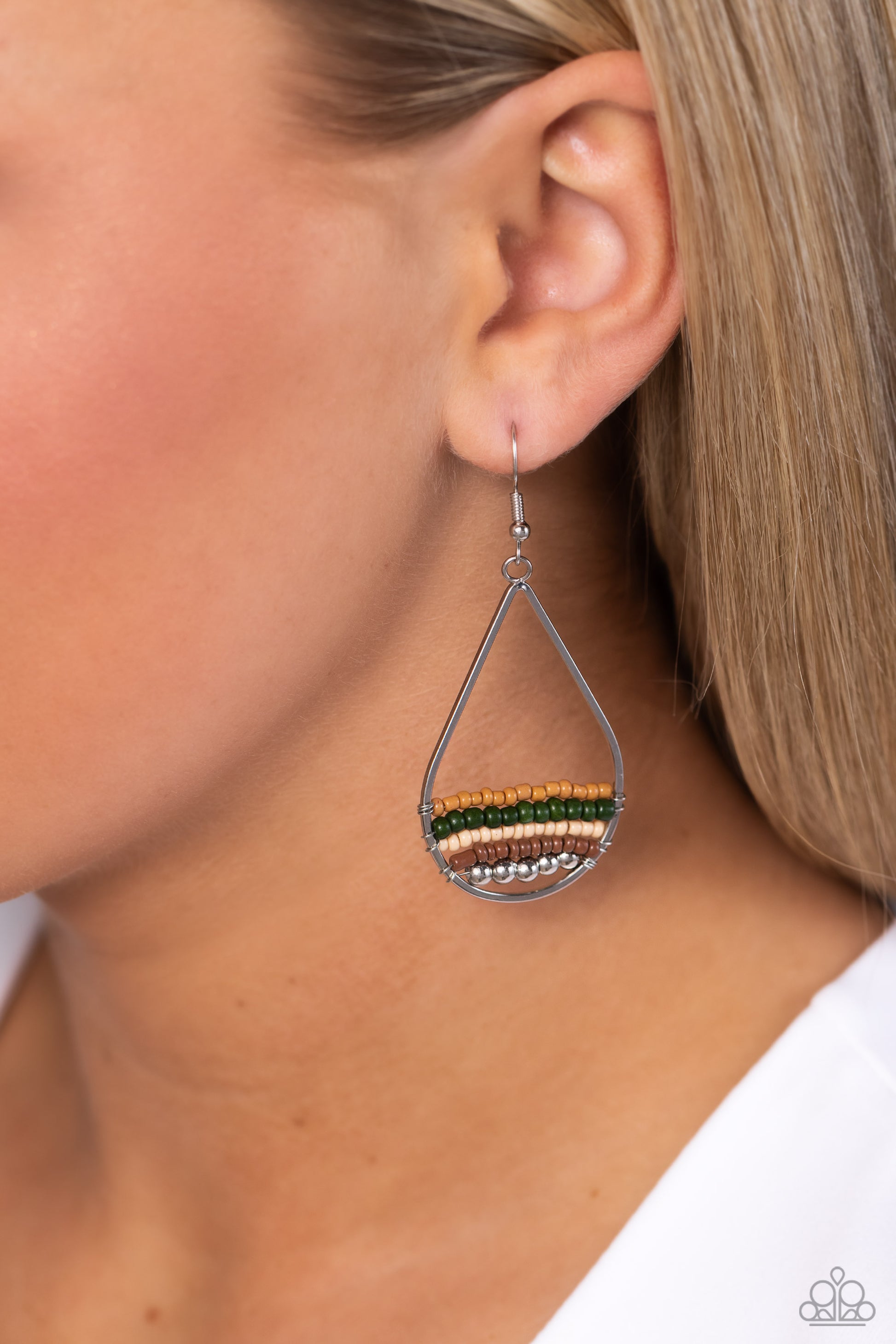Mojave Mardi Gras - green - Paparazzi earrings