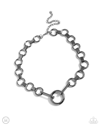 Musings Marvel - black - Paparazzi necklace