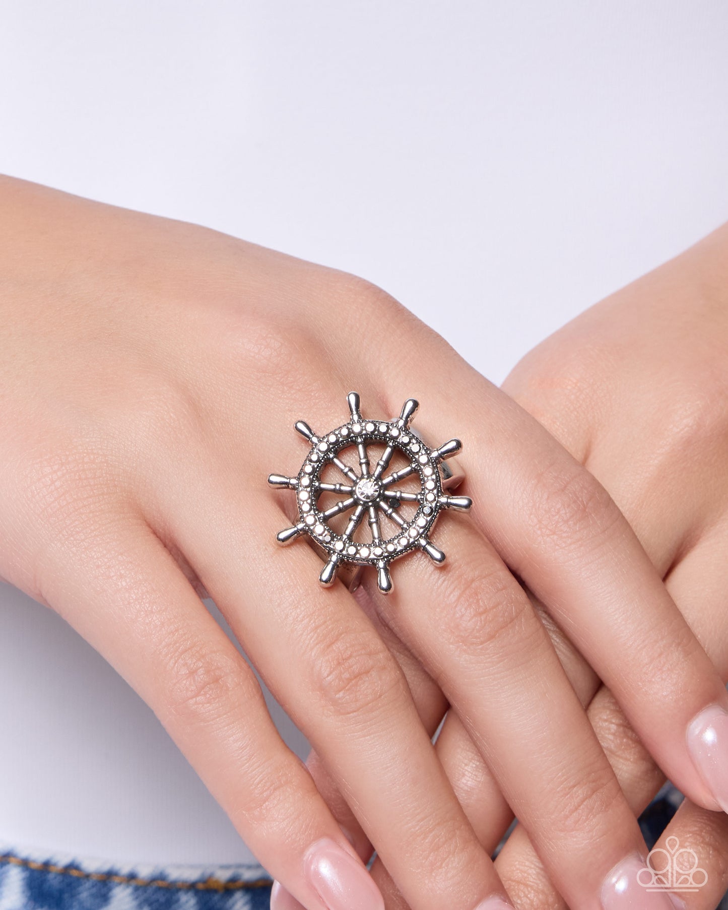 New Age Navigation - silver - Paparazzi ring