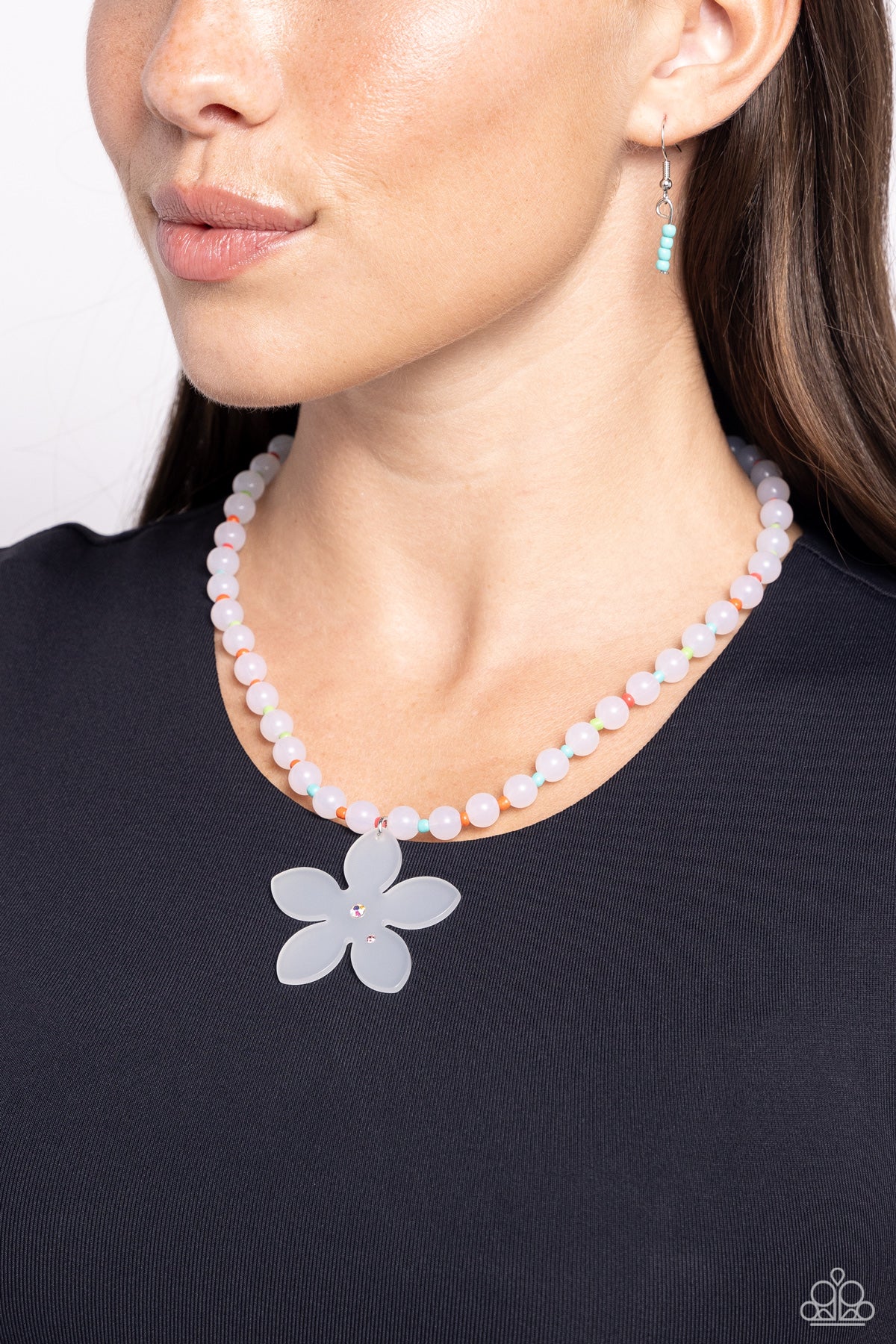 Nostalgic Novelty - white - Paparazzi necklace
