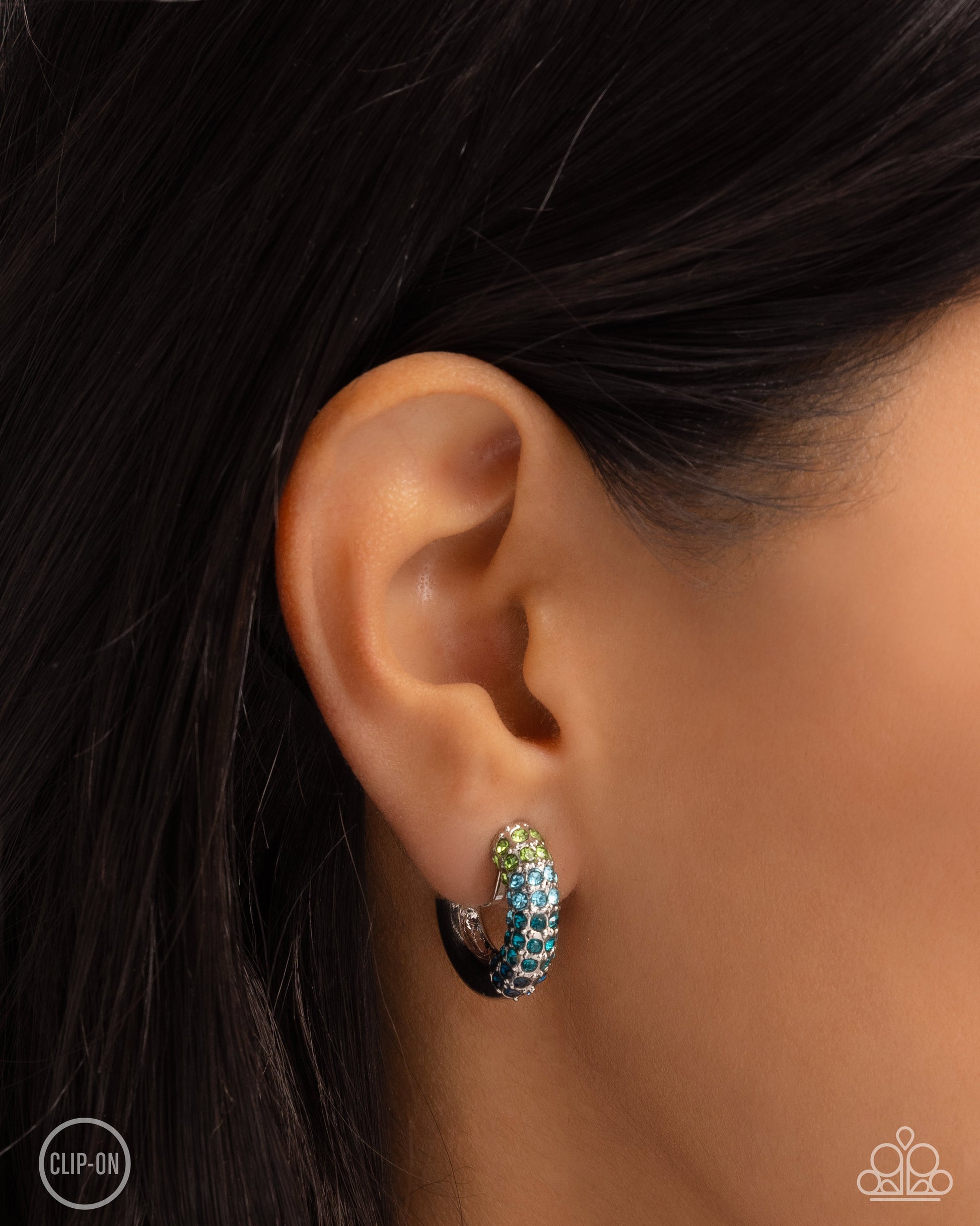 Ombré Observer - blue - Paparazzi CLIP ON earrings