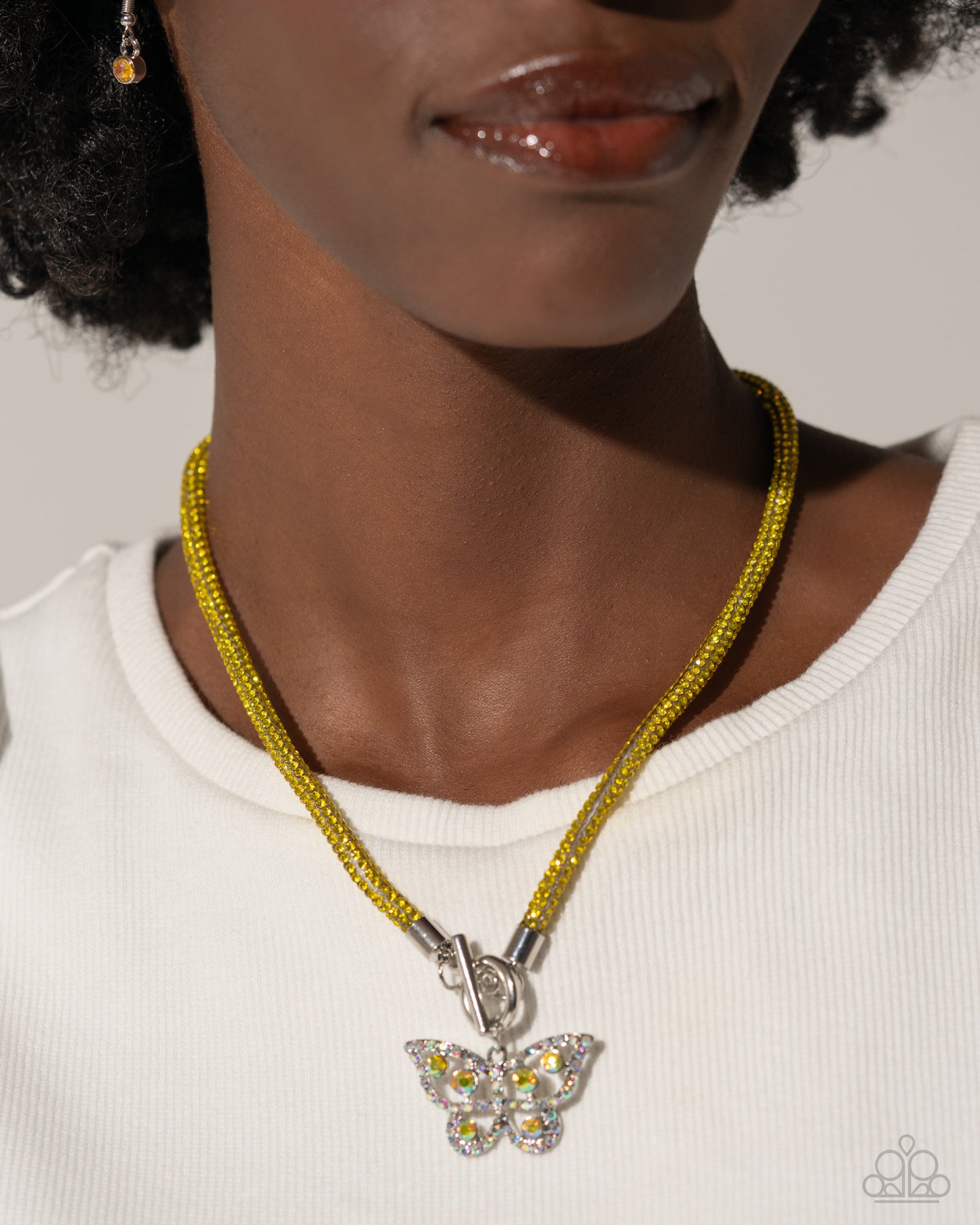 On SHIMMERING Wings - yellow - Paparazzi necklace