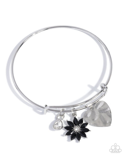 Open Opulence - black - Paparazzi bracelet