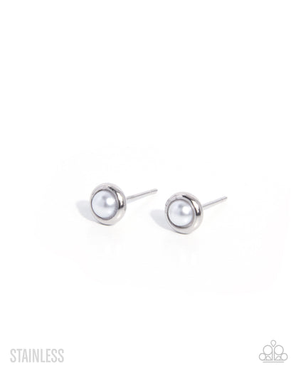 Operatic Option - silver - Paparazzi earrings