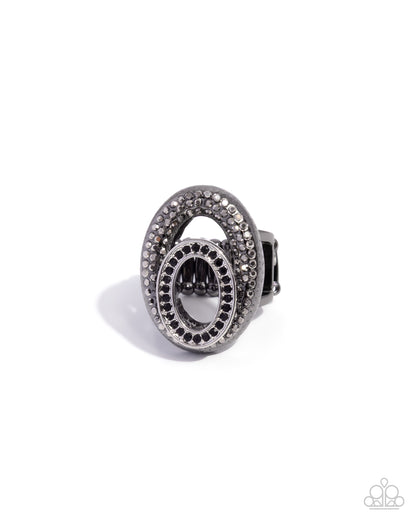 Optical Overlay - black - Paparazzi ring