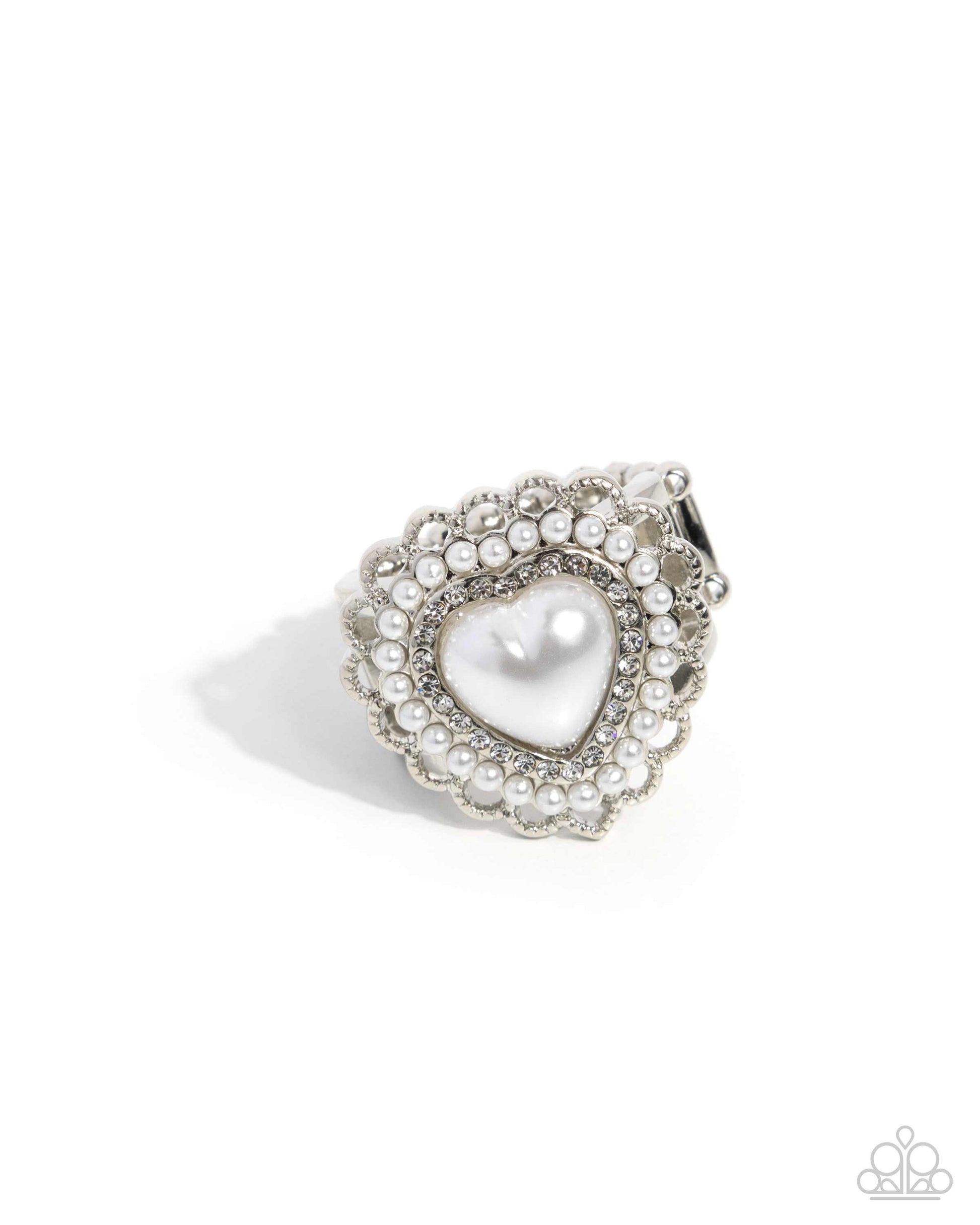 Opulent Overlay - white - Paparazzi ring