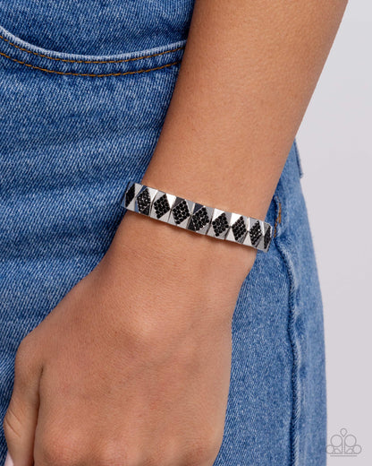 Ornate Outline - black - Paparazzi bracelet