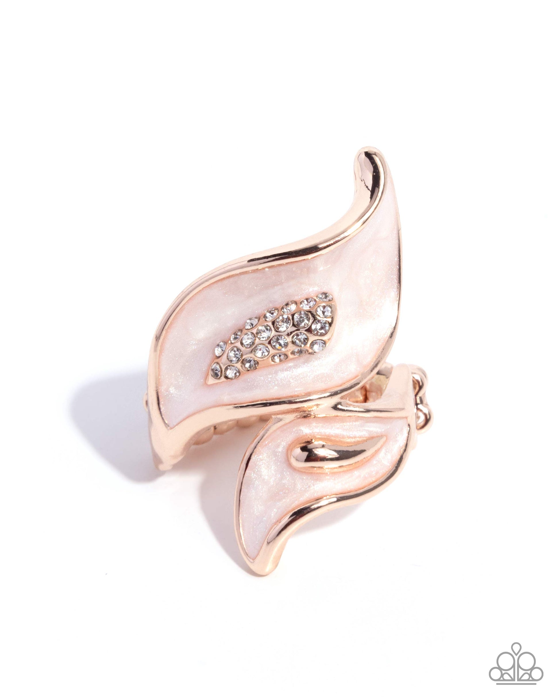 Ornate Overlap - rose gold - Paparazzi ring