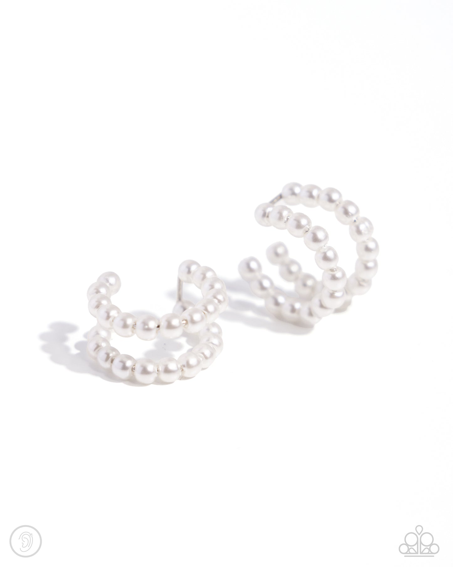 PEARLS Just Want to Have Fun - white - Paparazzi ear cuff