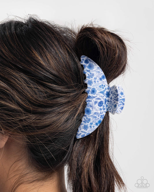 Painted Prize - blue - Paparazzi hair clip