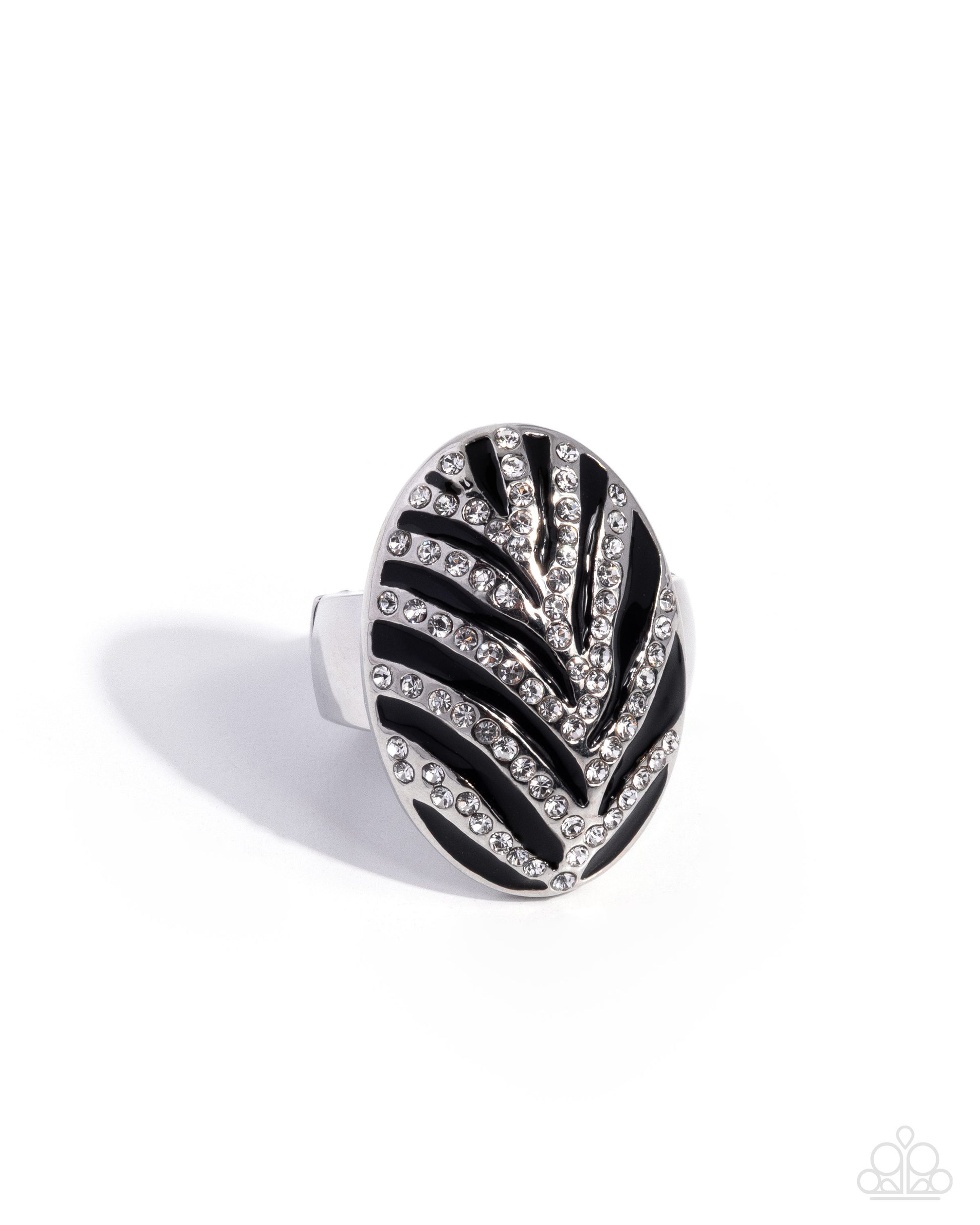 Painted Procession - black - Paparazzi ring