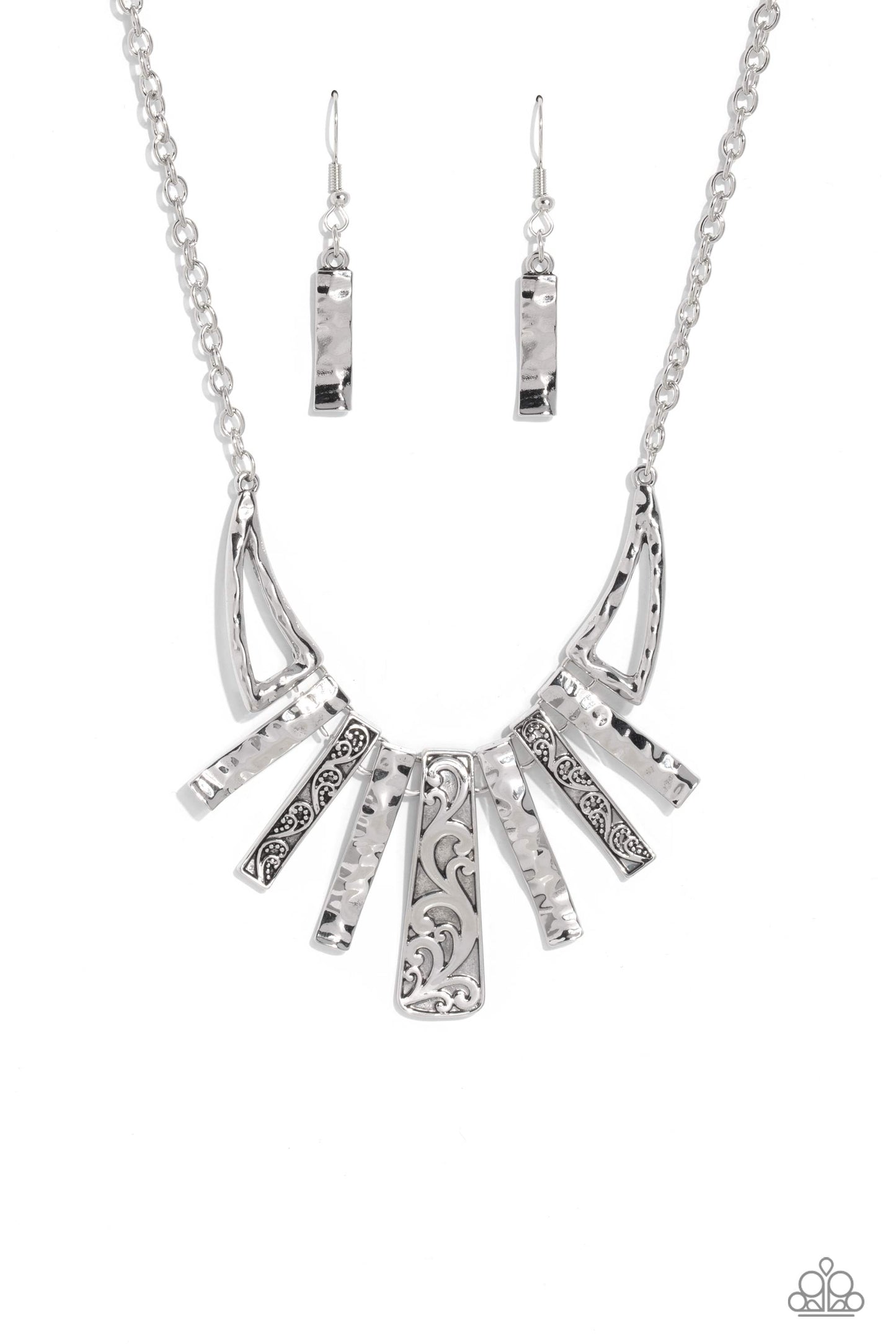 Paisley Pastime - silver - Paparazzi necklace