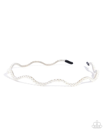 Palatable Pearls - white - Paparazzi headband