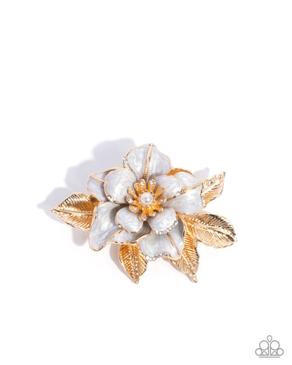 Pampered Prelude - multi - Paparazzi brooch