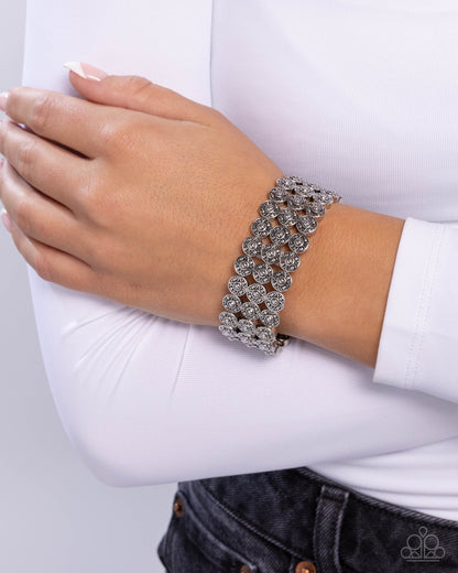 Passionate Pattern - silver - Paparazzi bracelet