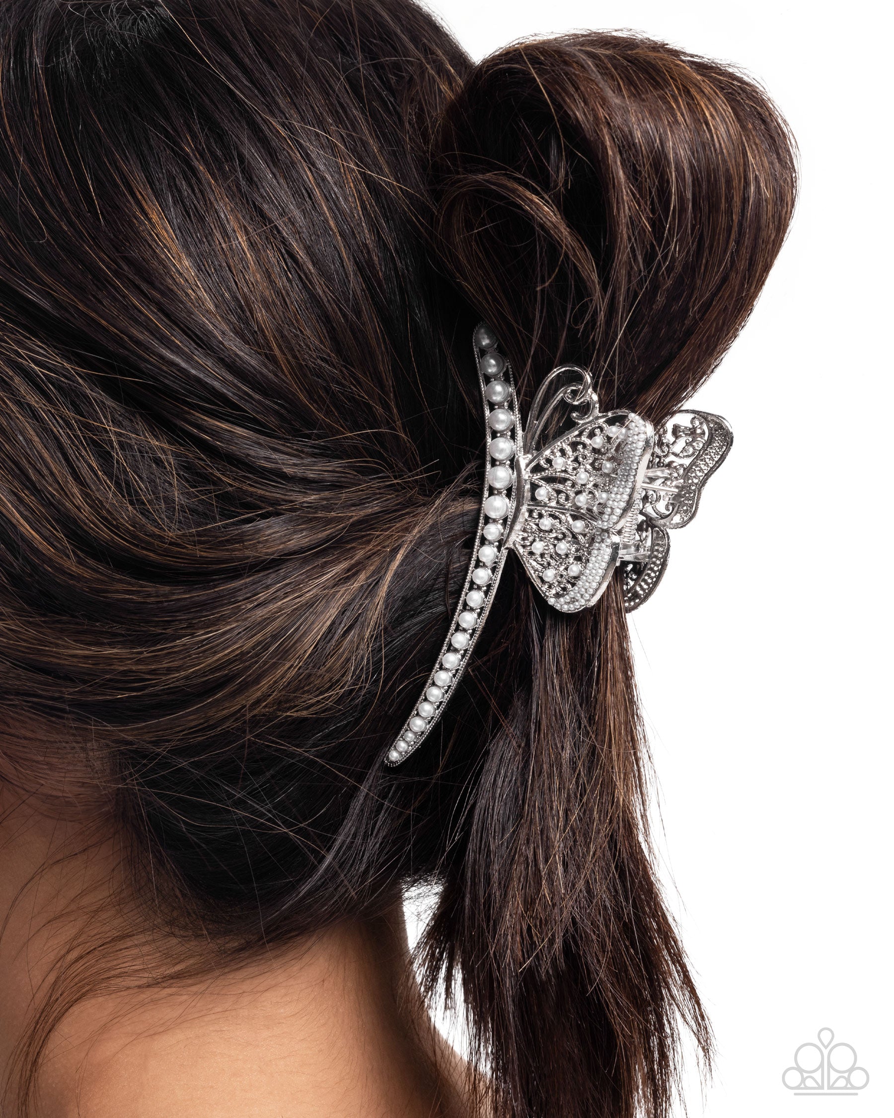Pastoral Pearls - white - Paparazzi hair clip
