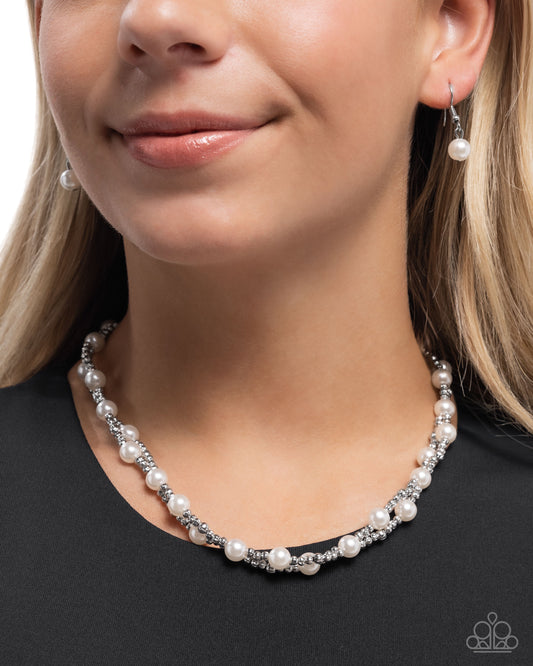 Pearl Pace - white - Paparazzi necklace