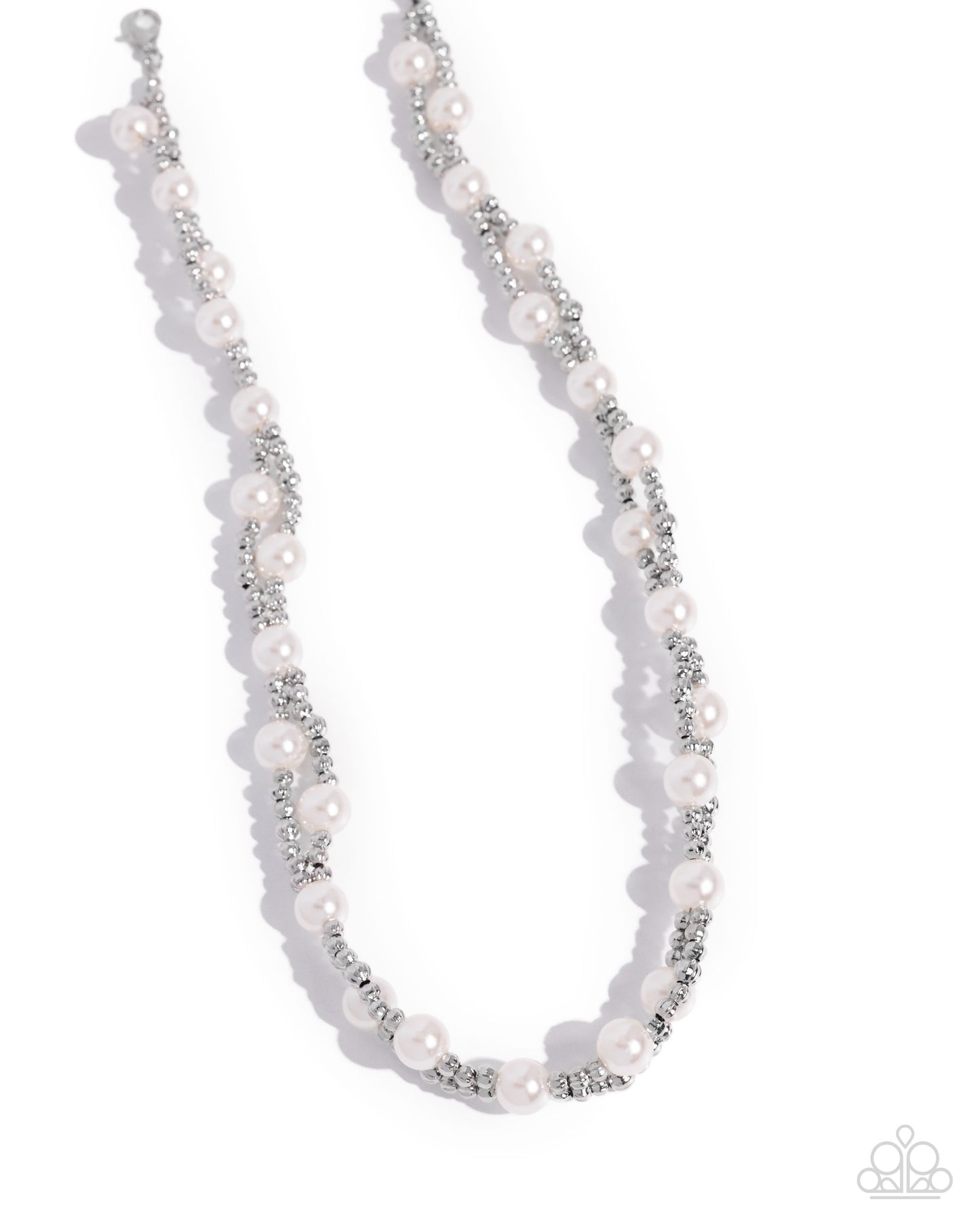 Pearl Pace - white - Paparazzi necklace