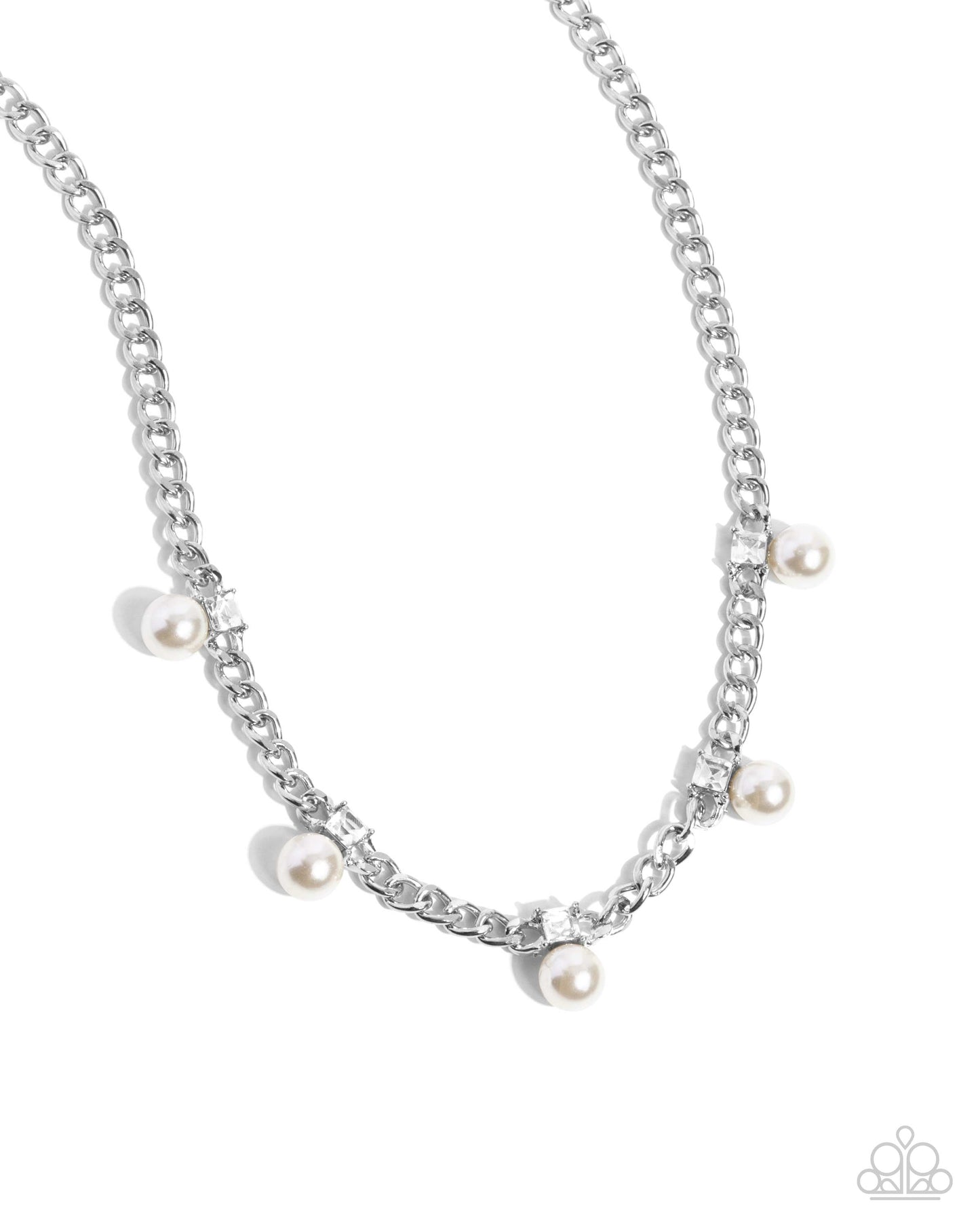 Pearl Pedestal - white - Paparazzi necklace