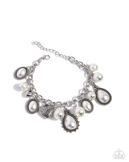 Pearly Preparation - white - Paparazzi bracelet