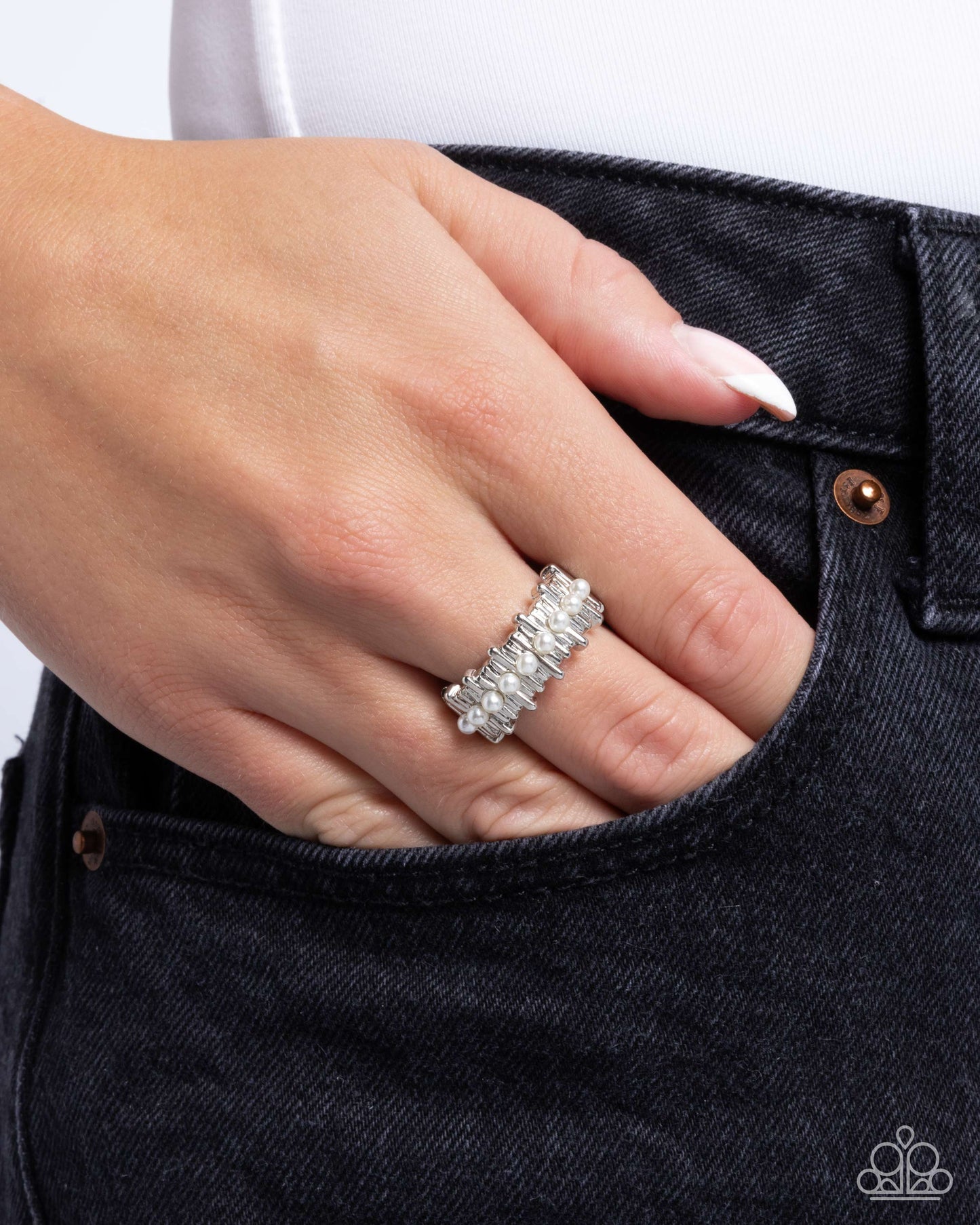 Pearly Provision - white - Paparazzi ring