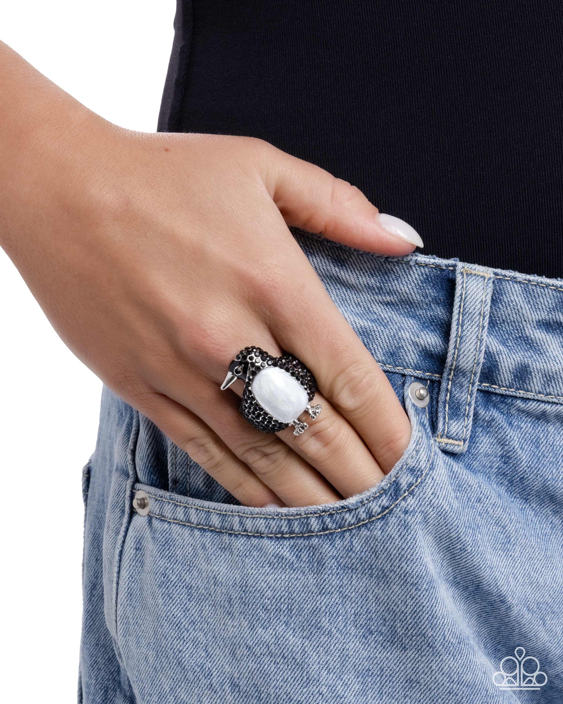 Penguin Pizzazz - black - Paparazzi ring