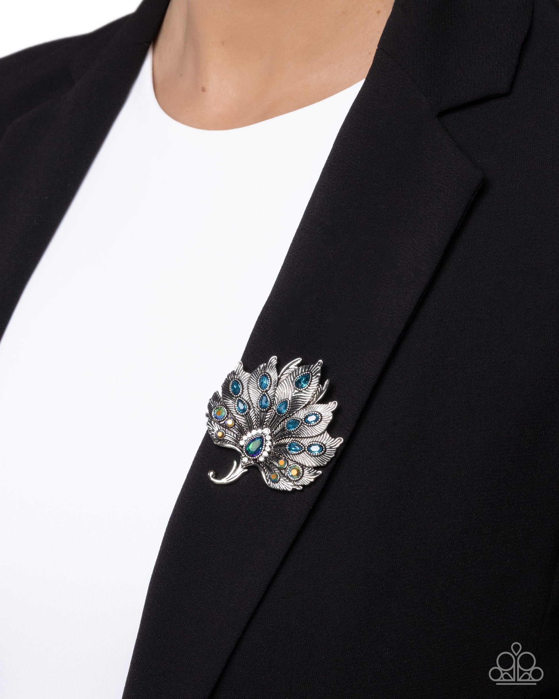 Perfect Peacock - green - Paparazzi brooch