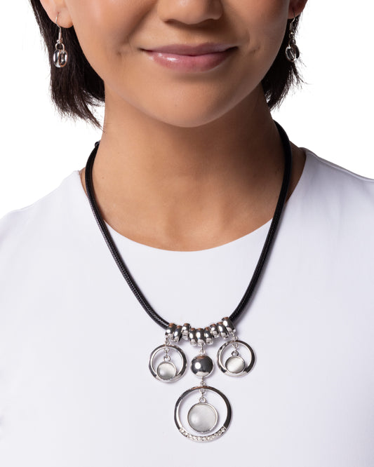 Perfect Polish - white - Paparazzi necklace