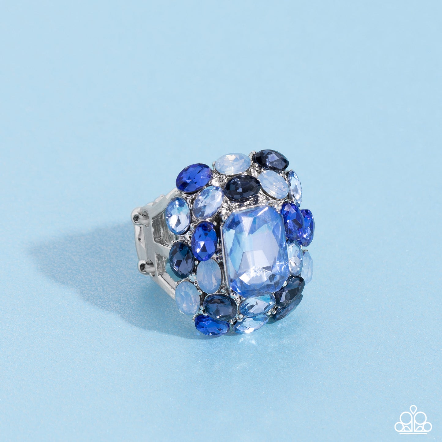Perfectly Park Avenue - blue - Paparazzi ring
