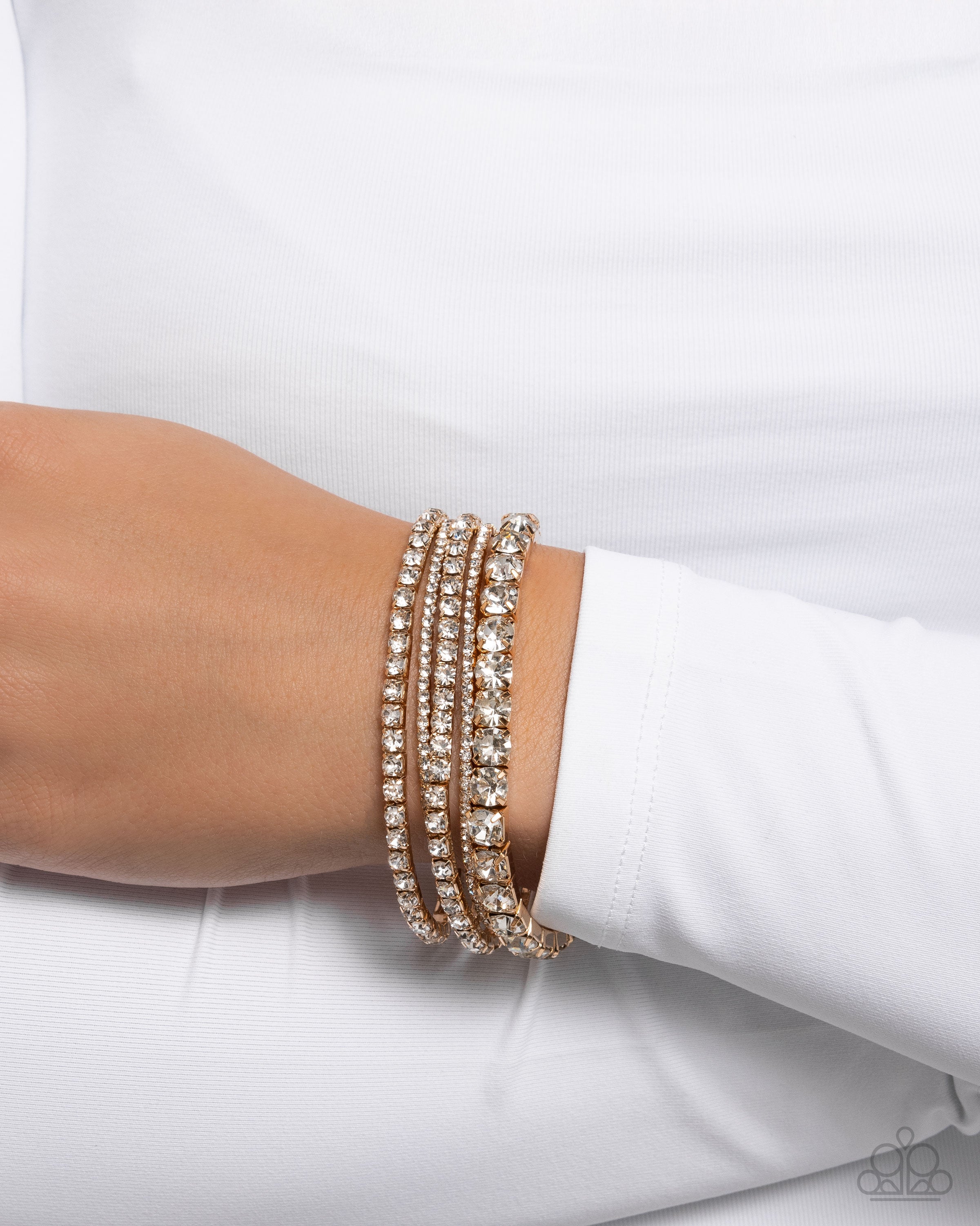 Persistent Pizzazz - gold - Paparazzi bracelet – JewelryBlingThing