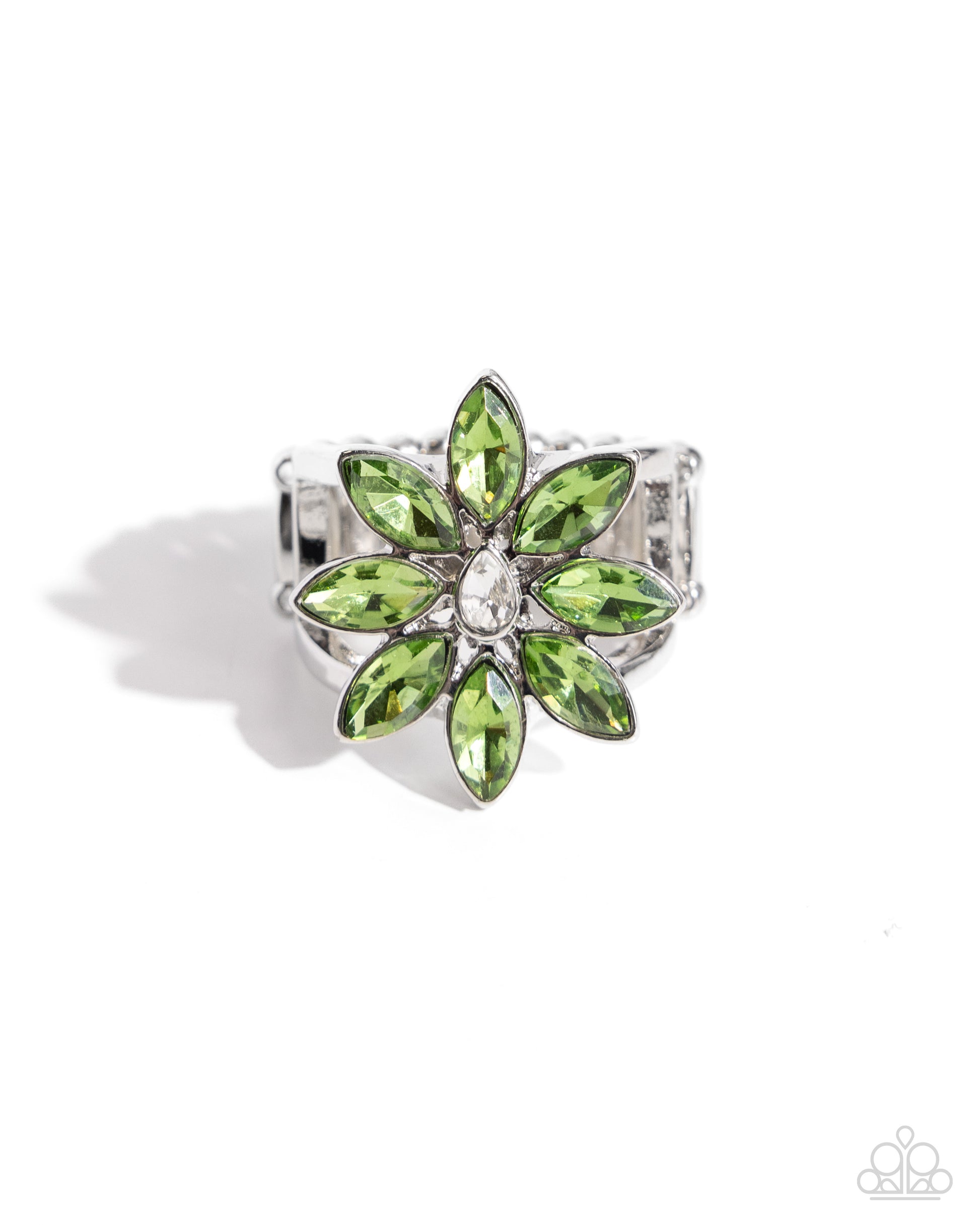 Petaled Performance - green - Paparazzi ring