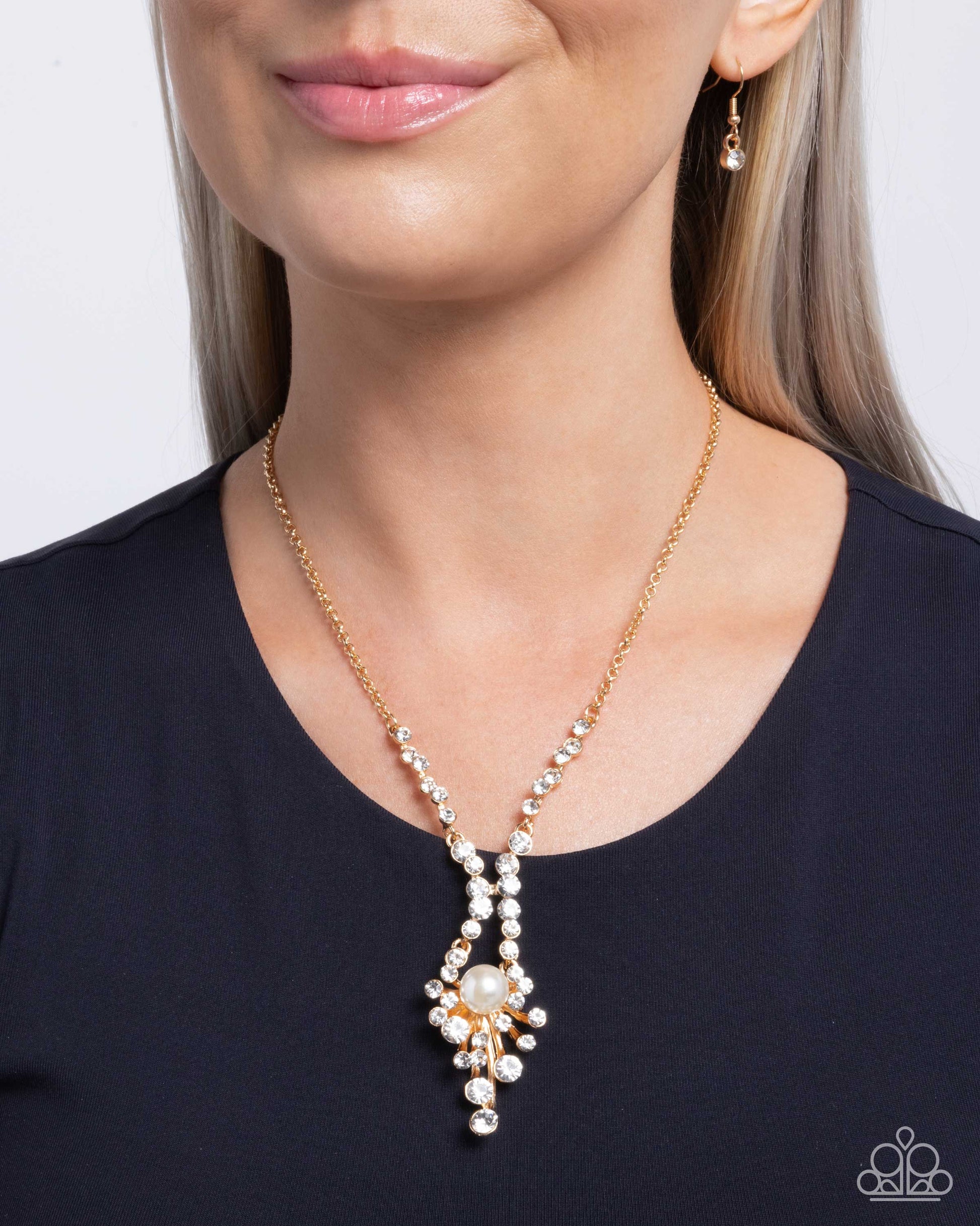 Phenomenal Pizzazz - gold - Paparazzi necklace