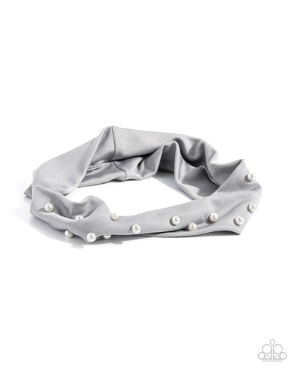 Placid Pearls - silver - Paparazzi headband