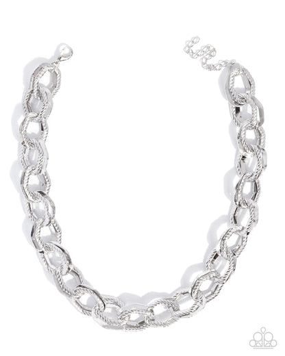 Play on Texture - silver - Paparazzi necklace