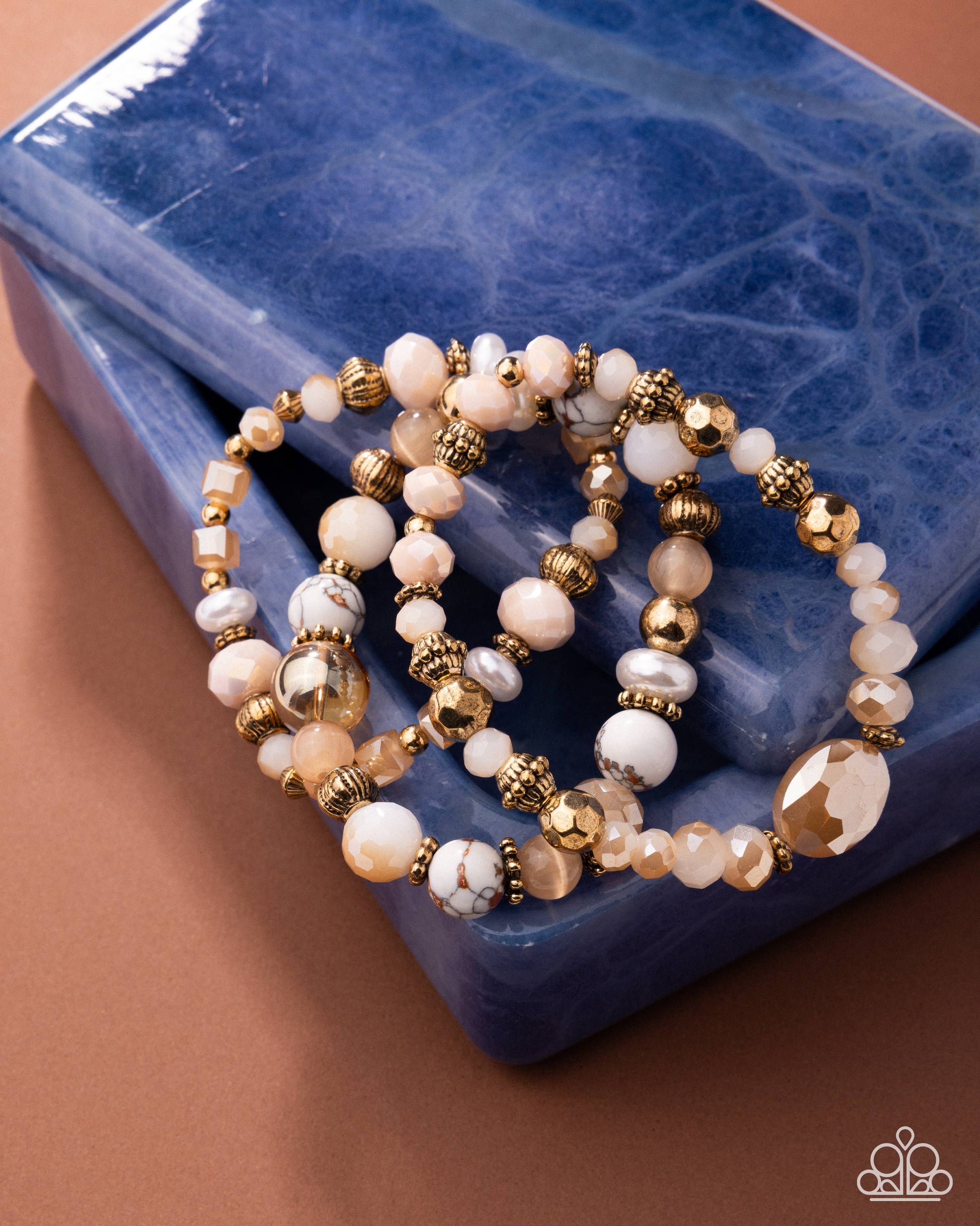 Pleasant Potential - white - Paparazzi bracelet