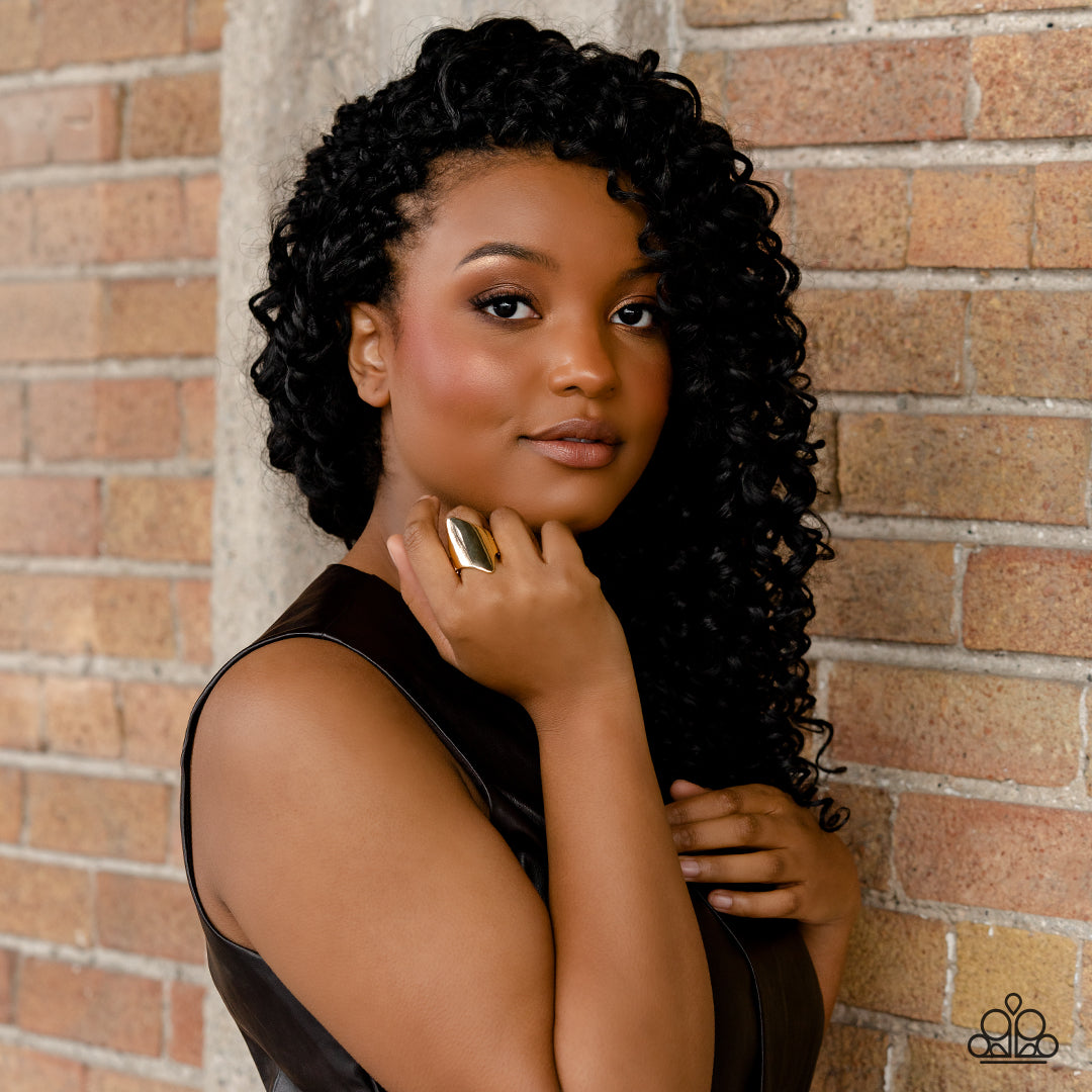 Pointed Palm Desert - gold - Paparazzi ring