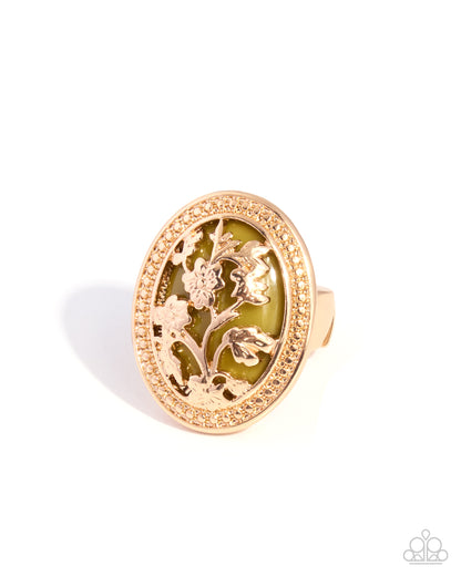 Poised Portrait - green - Paparazzi ring
