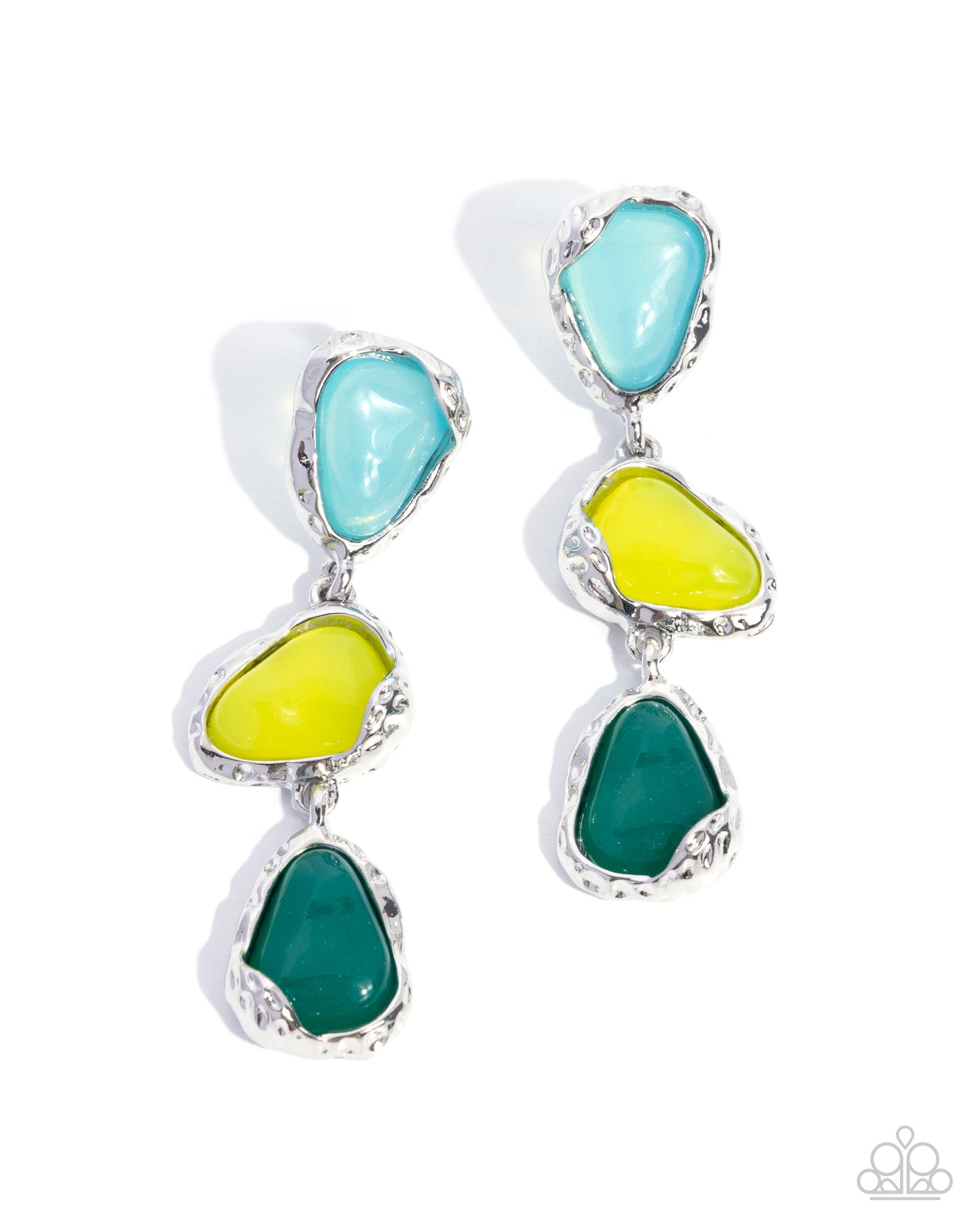 Portrait Palooza - green - Paparazzi earrings