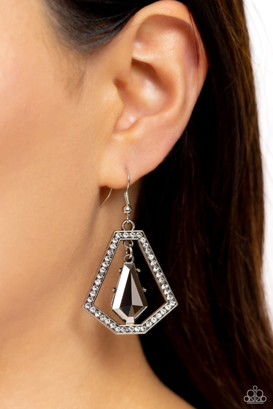Poshly Photogenic - silver - Paparazzi earrings