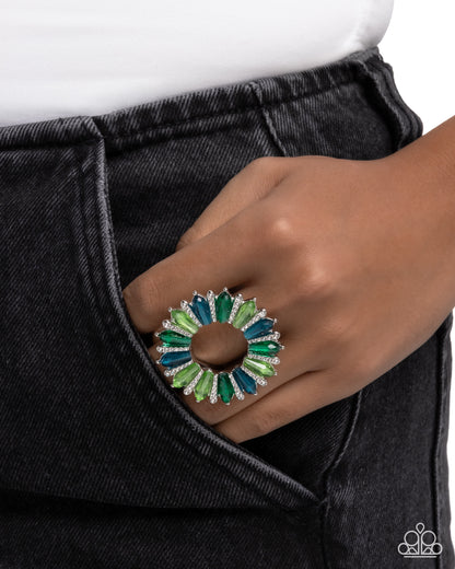 Powerhouse Pedestal - green - Paparazzi ring