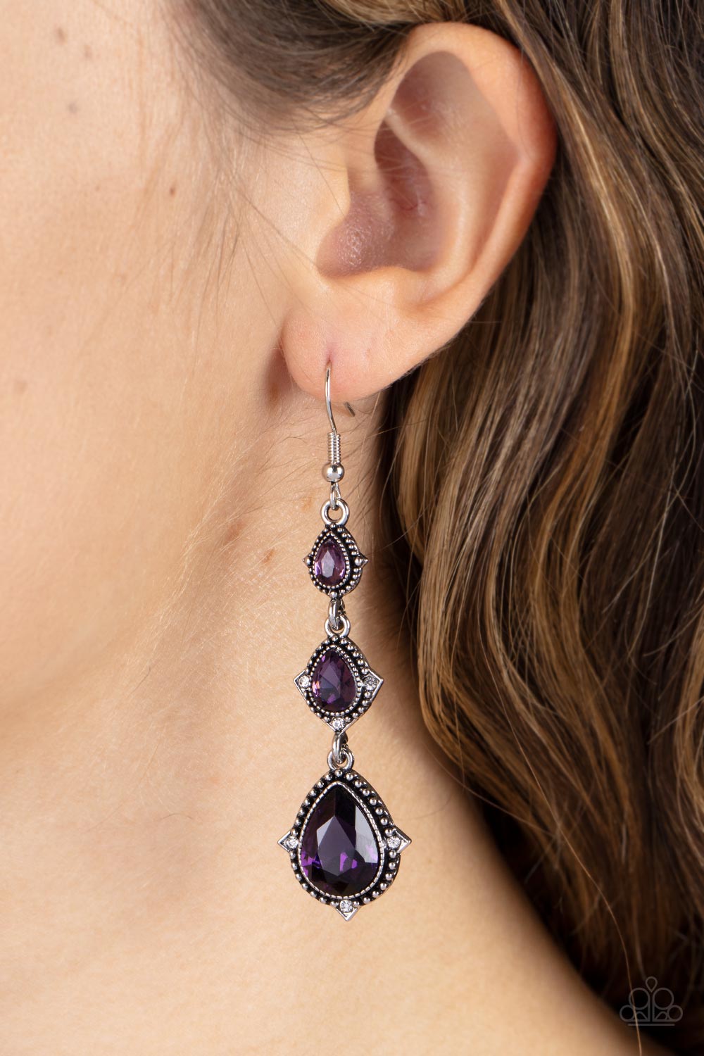 Prague Princess - purple - Paparazzi earrings