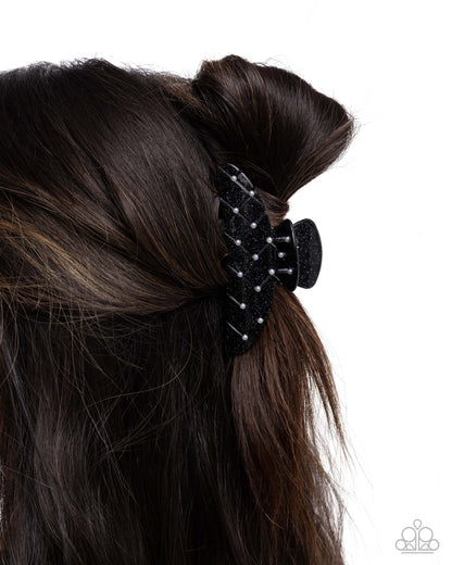 Precise Pearls - black - Paparazzi hair clip