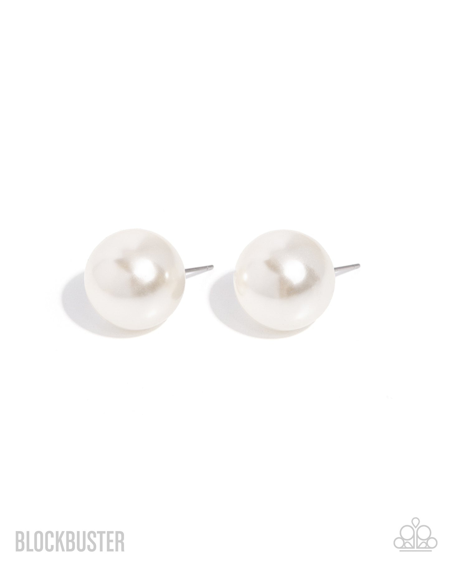 Preppy Princess - white - Paparazzi earrings